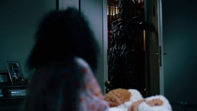 Scary undreamed monster with tentacles bruttaly fucks Barbie Rous