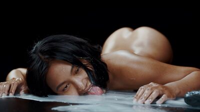 Sinking asian girl May Thai was sexually captured by tentacles