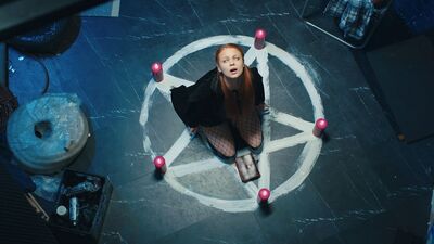 Succubus with futacock fucks a homeless Veronica Leal in the ass