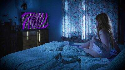 Friend hypnotizes Jasper Reed and turns her into a brainwashed lesbian